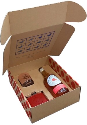  Velvet Cap Triple Cask Whiskey in Giftbox with Tumbler & Hipflask 